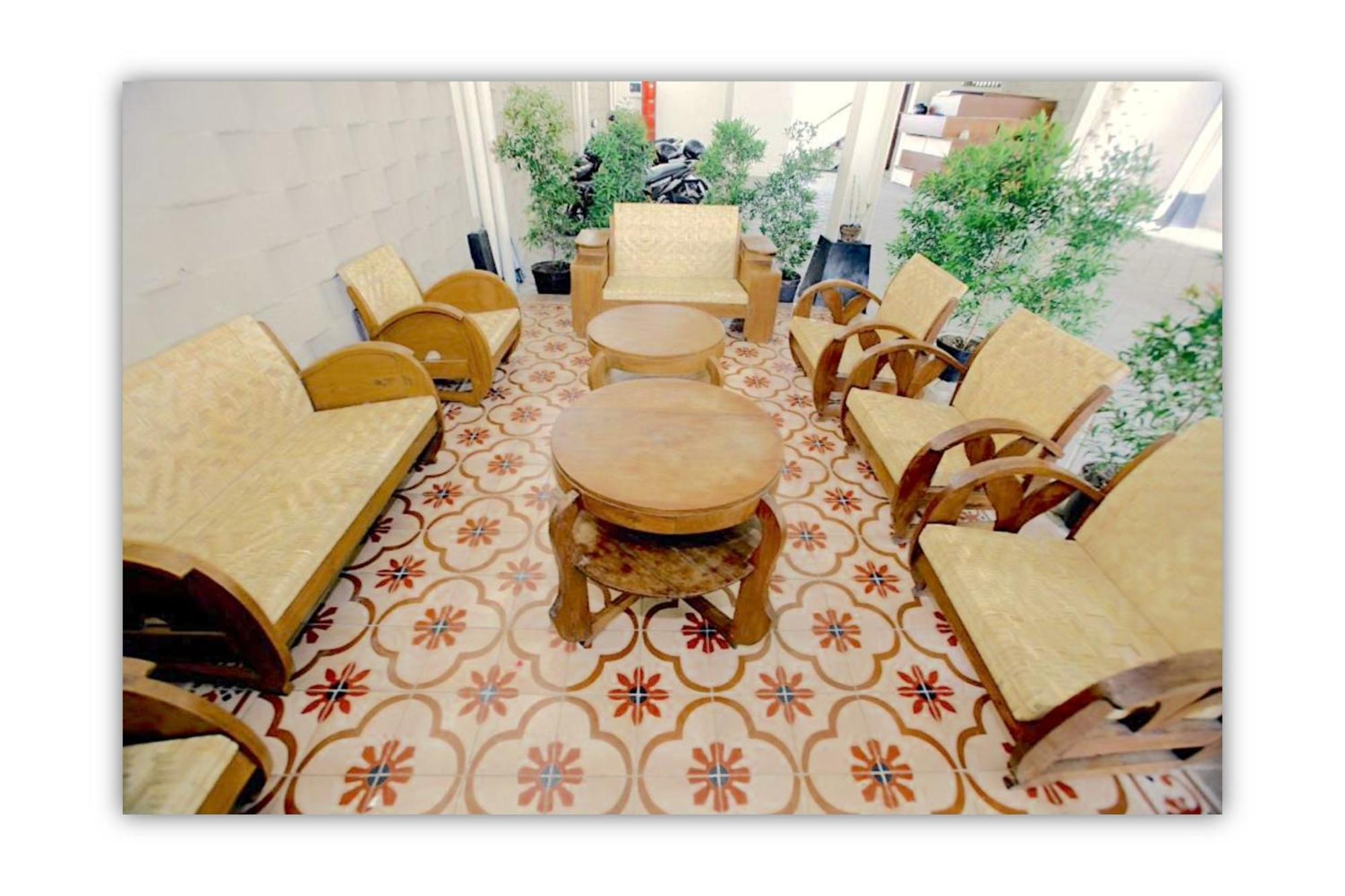 Rumah Kandjani By Makati Kejayan ภายนอก รูปภาพ